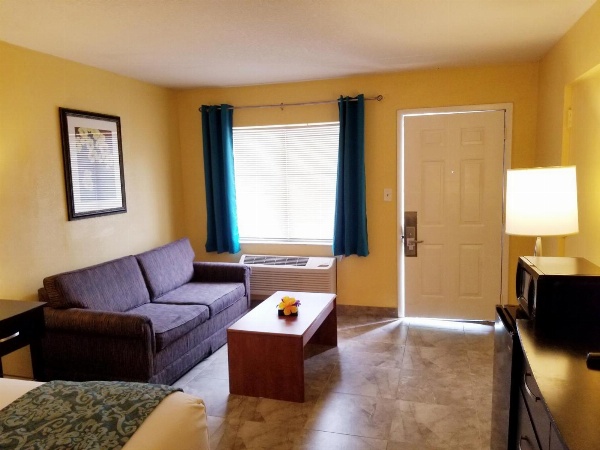 Shining Light Inn & Suites image 7
